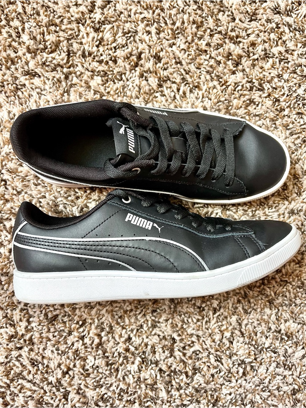 Puma Court Lally Women’s Sneakers Solid Black White Trim Lace Up Casual Size 8